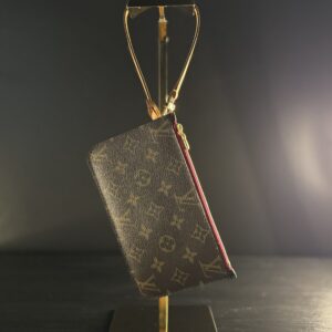 Louis Vuitton Neverfull Pouch
