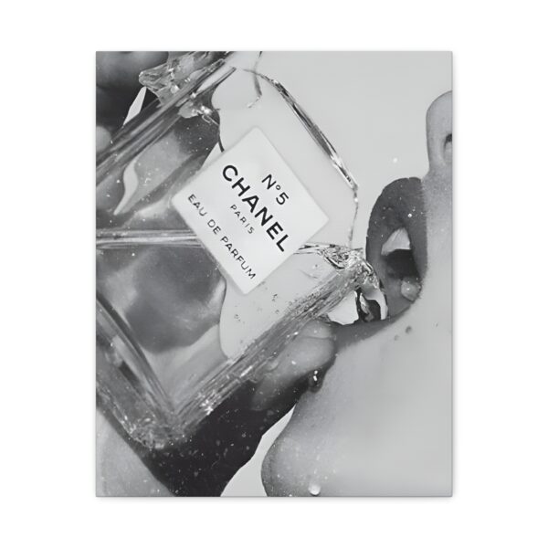 Thirsty for Chanel - Image 5