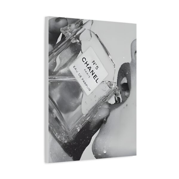 Thirsty for Chanel - Image 10