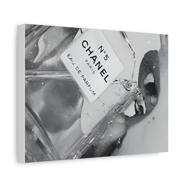 Thirsty for Chanel - Image 2